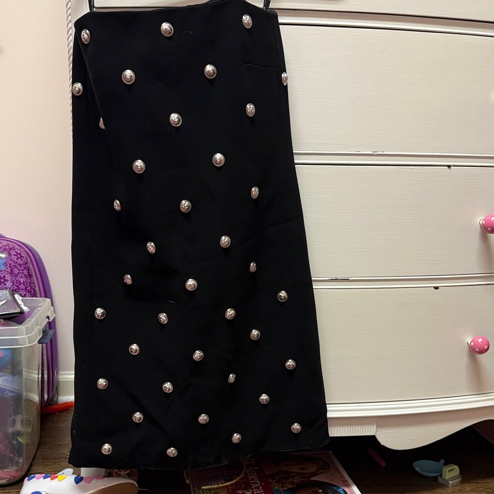 Versus Versace Black dress with Pearl Details. Perfect for any nice occasion!